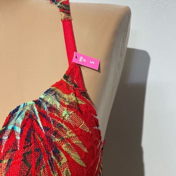 PINK Victoria's Secret Women's Red Floral Racerback Date Push Up Bra Size Small - Picture 2 of 10